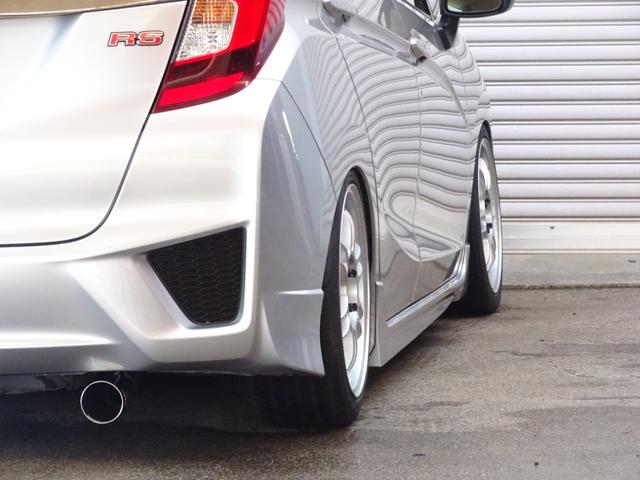 フィット RS L15B-VTEC★6MT★ゼロファイターストレートマフラー★エンケイRP-F1鍛造16インチAW★17HEX貫通ナット★スタンダードサスペンション車高調★Gathersナビ★バックカメラ★LED(25枚目)