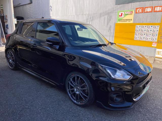 スイフトスポーツ ベースグレード　走行距離無制限１年保証付　ローダウン　社外マフラー　６速マニュアル車　ナビ　ＴＶ　バックカメラ　スマートキー　ＥＴＣ　社外１８インチアルミホイール（10枚目）