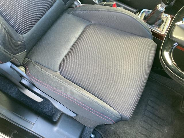 スイフトスポーツ ベースグレード　走行距離無制限１年保証付　ローダウン　社外マフラー　６速マニュアル車　ナビ　ＴＶ　バックカメラ　スマートキー　ＥＴＣ　社外１８インチアルミホイール（45枚目）