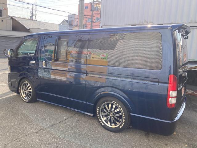 ハイエースバン 　走行距離無制限１年保証付　新品ナビ　ＴＶ　バックカメラ　新品前後ドライブレコーダー付デジタルインナーミラー　ＥＴＣ　ローダウン　社外１７インチアルミホイール（14枚目）
