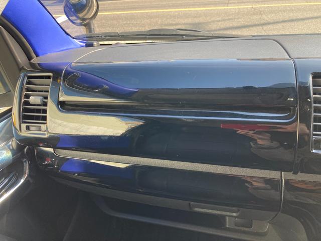 ハイエースバン 　走行距離無制限１年保証付　新品ナビ　ＴＶ　バックカメラ　新品前後ドライブレコーダー付デジタルインナーミラー　ＥＴＣ　ローダウン　社外１７インチアルミホイール（58枚目）