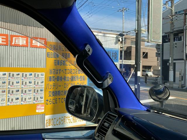 ハイエースバン 　走行距離無制限１年保証付　新品ナビ　ＴＶ　バックカメラ　新品前後ドライブレコーダー付デジタルインナーミラー　ＥＴＣ　ローダウン　社外１７インチアルミホイール（60枚目）