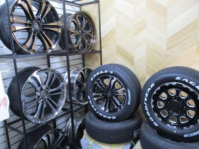 ハイエースワゴン GL 2700cc ガソリン パワースライドドア バックカメラ レボシート ベッドキット 18インチアルミ ユーザー様買い取り車両 1オーナー(21枚目)