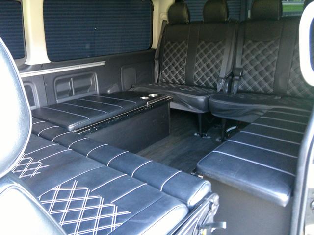 ハイエースワゴン GL 2700cc ガソリン パワースライドドア バックカメラ レボシート ベッドキット 18インチアルミ ユーザー様買い取り車両 1オーナー(37枚目)