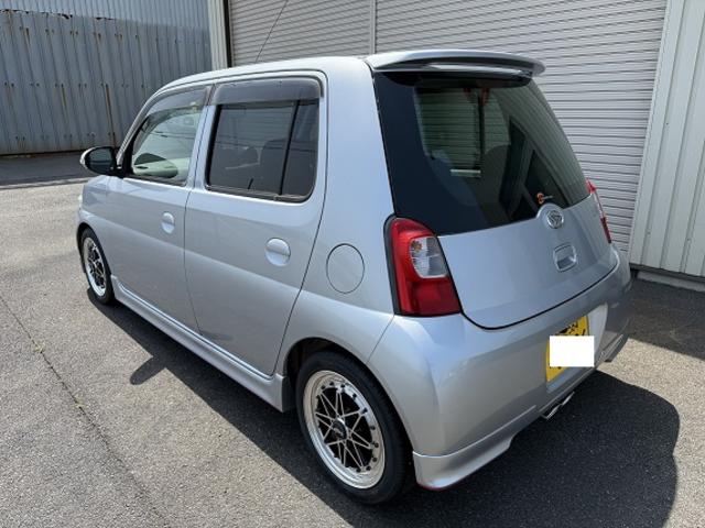エッセ カスタム　新品車高調／新品マフラー／新品アルミホイール／５速ミッション／キーレス電動格納ドアミラー／新品バッテリー／ＳＤナビ／フルセグ地デジ／新品バックカメラ／ＥＴＣ（9枚目）