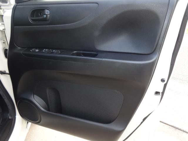 N-BOX G SSパッケージ 特別仕様車 ワンセグナビ&TV ドラレコ ETC 両側パワースライドドア キーレス2個 オプションドアバイザー 純正足マット(18枚目)