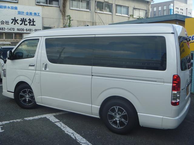 ハイエースワゴン GL ワンオーナー デジタルインナーミラー パノラミックビューモニター モデリスタエアロ 純正アルミ フローティングディスプレイオーディオ 革調シートカバー ベッドキット 1.5インチローダウン(6枚目)