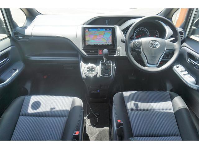 ZS 煌 ロクサーニ19AW・RSRダウンサス・9型ナビ・Bluetooth・地デジTV・HDMI・USB・後席モニター・Bカメラ・ETC・衝突軽減ブレーキ・両側パワスラ・Pスタート(32枚目)
