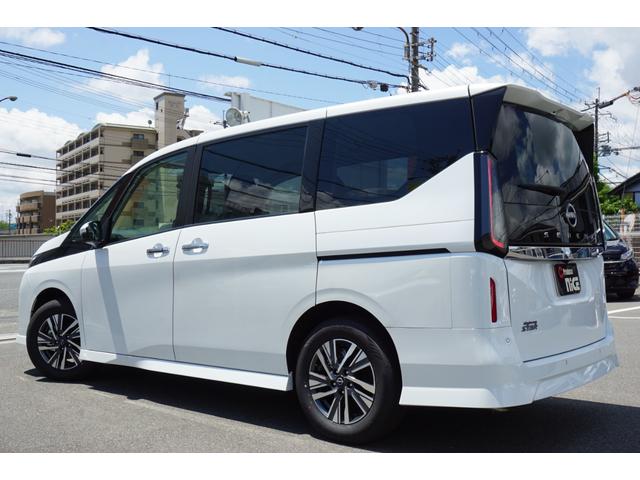 ハイウェイスターV 12.3インチ日産コネクトナビ アラウンドビューモニター ホットプラスパック シートヒーター プロパイロット デジタルインナーミラー 寒冷地仕様 ワイヤレス充電 ETC2.0 登録済未使用車(4枚目)