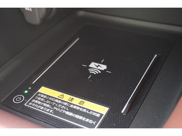 e:HEV PLaY 登録済未使用 ホンダコネクトナビ パノラマルーフ マルチビューカメラ LEDヘッドライト パワーバックドア プレミアムオーディオ ブラインドスポットモニター 禁煙車 記録簿 ワイヤレス充電(24枚目)