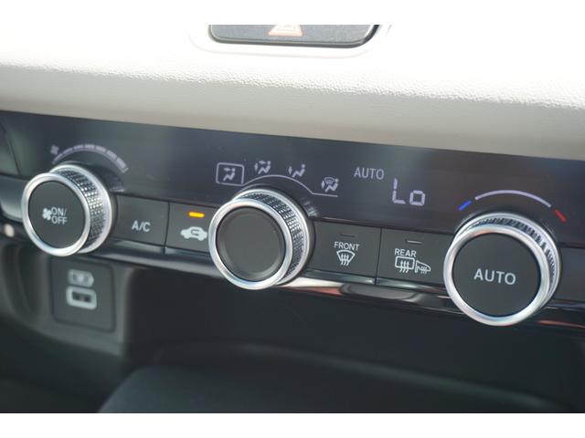 e:HEV PLaY 登録済未使用 ホンダコネクトナビ パノラマルーフ マルチビューカメラ LEDヘッドライト パワーバックドア プレミアムオーディオ ブラインドスポットモニター 禁煙車 記録簿 ワイヤレス充電(27枚目)
