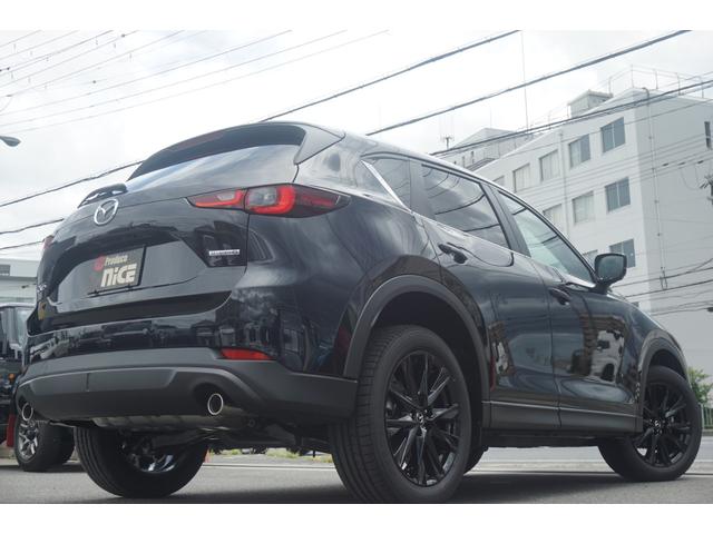 ＣＸ－５ ２０Ｓ　ブラックセレクション　登録済み未使用車　１０．２ＤＡ　パワーバックドア　パノラミックビューモニター　衝突軽減ブレーキ　シートヒーター　電動パーキングブレーキ　ＬＥＤヘッドライト　レーダークルーズコントロール　１９インチＡＷ（78枚目）