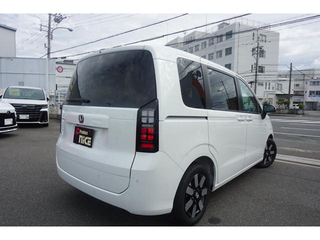 フリード エアー EX 登録済未使用車 シートヒーター ブラインドスポットモニター 両側パワースライドドア  LEDヘッドライト ハーフレザーシート 15インチアルミ 衝突軽減ブレーキ LEDフォグ 電動パーキングブレーキ(6枚目)