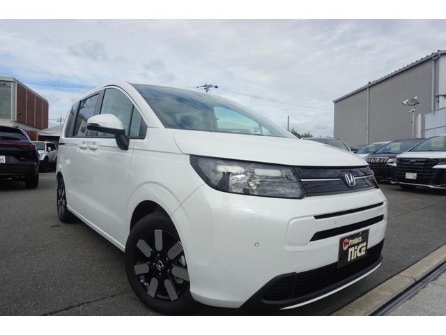 フリード エアー EX 登録済未使用車 シートヒーター ブラインドスポットモニター 両側パワースライドドア  LEDヘッドライト ハーフレザーシート 15インチアルミ 衝突軽減ブレーキ LEDフォグ 電動パーキングブレーキ(8枚目)