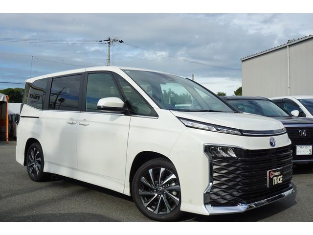 ヴォクシー ハイブリッドＳ－Ｚ　１０．５インチディスプレイ　両側パワースライドドア　ＬＥＤヘッド　シートヒーター　ハーフレザー　レーダークルーズコントロール　オートマチックハイビーム　ビルトインＥＴＣ２．０　ブレーキホールド（9枚目）