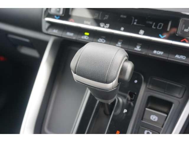 ヴォクシー ハイブリッドＳ－Ｚ　１０．５インチディスプレイ　両側パワースライドドア　ＬＥＤヘッド　シートヒーター　ハーフレザー　レーダークルーズコントロール　オートマチックハイビーム　ビルトインＥＴＣ２．０　ブレーキホールド（28枚目）