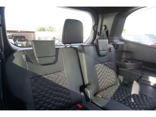 ヴォクシー ハイブリッドＳ－Ｚ　１０．５インチディスプレイ　両側パワースライドドア　ＬＥＤヘッド　シートヒーター　ハーフレザー　レーダークルーズコントロール　オートマチックハイビーム　ビルトインＥＴＣ２．０　ブレーキホールド（35枚目）