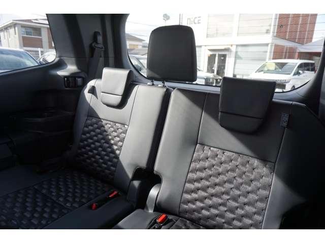 ヴォクシー ハイブリッドＳ－Ｚ　１０．５インチディスプレイ　両側パワースライドドア　ＬＥＤヘッド　シートヒーター　ハーフレザー　レーダークルーズコントロール　オートマチックハイビーム　ビルトインＥＴＣ２．０　ブレーキホールド（37枚目）