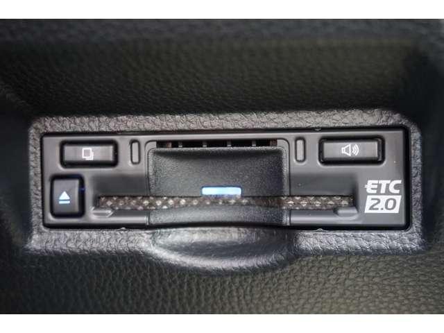 ヴォクシー ハイブリッドＳ－Ｚ　１０．５インチディスプレイ　両側パワースライドドア　ＬＥＤヘッド　シートヒーター　ハーフレザー　レーダークルーズコントロール　オートマチックハイビーム　ビルトインＥＴＣ２．０　ブレーキホールド（64枚目）