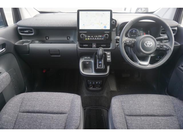 シエンタ ハイブリッドＺ　１０．５ディスプレイオーディオ　ブラインドスポットモニター　パノラミックビューモニター　両側パワースライドドア　レーダークルーズコントロール　ＬＥＤヘッドライト　ビルトインＥＴＣ　衝突軽減ブレーキ（18枚目）