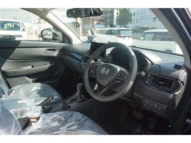 WR-V Z ブラックスタイル Honda SENSING 特別仕様 LEDヘッドライト LEDフォグ フルオート・エアコンディショナー 電動格納式リモコンドアミラー レーダークルーズコントロール 衝突軽減ブレーキ 横滑り防止装置(17枚目)