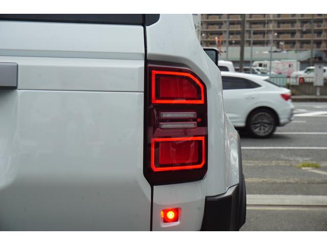 ランドクルーザー250 VX 純正12.3インチナビ ビルトインETC2.0 純正18インチアルミ 電動リアゲート デジタルインナーミラー パノラミックビューモニター シートヒーター サンルーフ レーダークルーズコントロール(16枚目)