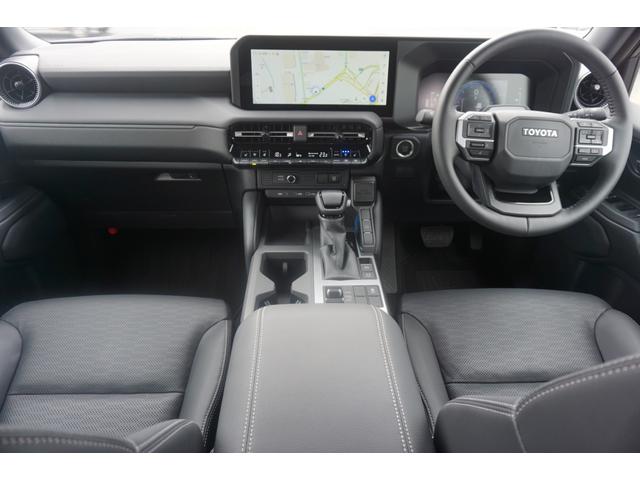 ランドクルーザー250 VX 純正12.3インチナビ ビルトインETC2.0 純正18インチアルミ 電動リアゲート デジタルインナーミラー パノラミックビューモニター シートヒーター サンルーフ レーダークルーズコントロール(19枚目)