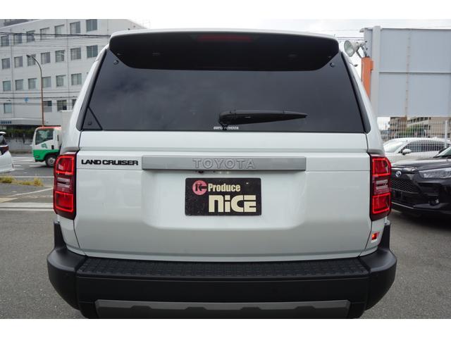 ランドクルーザー250 VX 純正12.3インチナビ ビルトインETC2.0 純正18インチアルミ 電動リアゲート デジタルインナーミラー パノラミックビューモニター シートヒーター サンルーフ レーダークルーズコントロール(71枚目)
