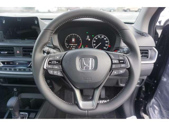 WR-V Z 登録済未使用車 LEDヘッドライト LEDフォグランプ レーダークルーズコントロール ホンダセンシング 衝突軽減ブレーキ 横滑り防止装置 オートマチックハイビーム 本革巻ステアリング(22枚目)