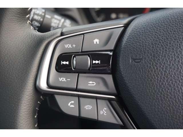 WR-V Z 登録済未使用車 LEDヘッドライト LEDフォグランプ レーダークルーズコントロール ホンダセンシング 衝突軽減ブレーキ 横滑り防止装置 オートマチックハイビーム 本革巻ステアリング(23枚目)