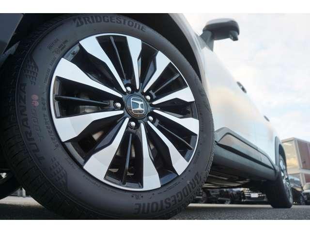 WR-V Z 登録済未使用車 LEDヘッドライト LEDフォグランプ レーダークルーズコントロール ホンダセンシング 衝突軽減ブレーキ 横滑り防止装置 オートマチックハイビーム 本革巻ステアリング(61枚目)