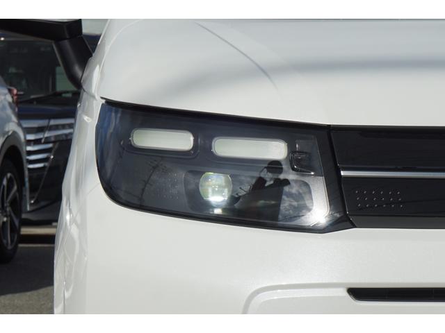 フリード e:HEVエアー 登録済未使用車 レーダークルーズコントロール 両側パワースライドドア LEDヘッドライト 横滑り防止装置 ブレーキホールド 電子パーキングブレーキ 衝突軽減ブレーキ オートエアコン(13枚目)