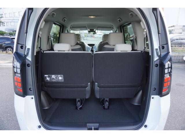 フリード e:HEVエアー 登録済未使用車 レーダークルーズコントロール 両側パワースライドドア LEDヘッドライト 横滑り防止装置 ブレーキホールド 電子パーキングブレーキ 衝突軽減ブレーキ オートエアコン(30枚目)