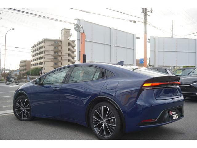 プリウス Ｚ　１２．３インチディスプレイオーディオ　シートヒーター　シートエアコン　パノラミックビューモニター　デジタルインナーミラー　レーダークルーズコントロール　シートメモリー　ブラインドスポットモニター（11枚目）