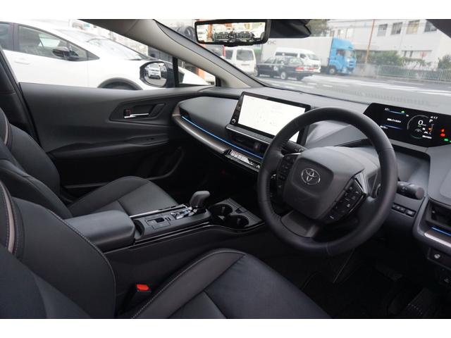 プリウス Ｚ　１２．３インチディスプレイオーディオ　シートヒーター　シートエアコン　パノラミックビューモニター　デジタルインナーミラー　レーダークルーズコントロール　シートメモリー　ブラインドスポットモニター（15枚目）