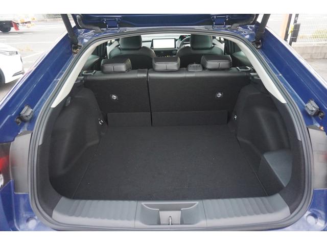 プリウス Ｚ　１２．３インチディスプレイオーディオ　シートヒーター　シートエアコン　パノラミックビューモニター　デジタルインナーミラー　レーダークルーズコントロール　シートメモリー　ブラインドスポットモニター（35枚目）