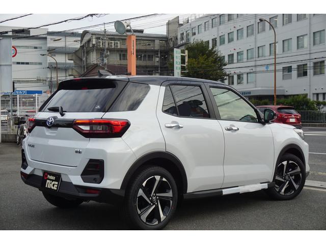 ライズ Ｚ　登録済未使用　シートヒーター　電子パーキング　ブレーキホールド　レーダークルーズコントロール　衝突軽減ブレーキ　横滑り防止装置　ＬＥＤヘッドライト　オートエアコン　１７インチホイール（7枚目）