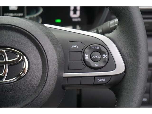 ライズ Ｚ　登録済未使用　シートヒーター　電子パーキング　ブレーキホールド　レーダークルーズコントロール　衝突軽減ブレーキ　横滑り防止装置　ＬＥＤヘッドライト　オートエアコン　１７インチホイール（23枚目）