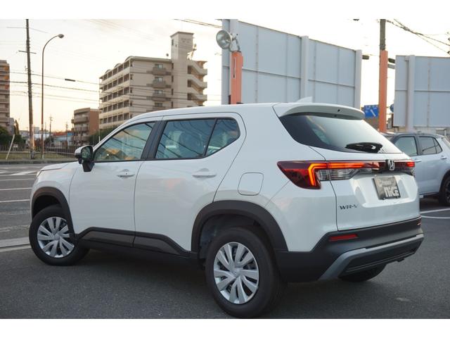 ＷＲ－Ｖ Ｘ　登録済未使用車　ホンダセンシング　ＬＥＤヘッドライト　リアベンチレーション　オートエアコン　電動格納式リモコンドアミラー　レーダークルーズコントロール　横滑り防止装置（11枚目）