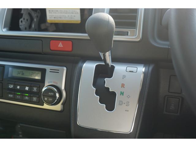 操作しやすいシフトレバーで初心者の方にも使いやすいです★