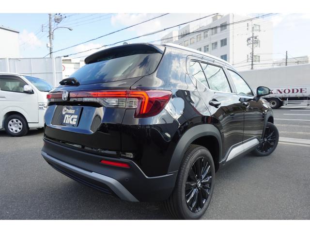 ＷＲ－Ｖ Ｚ＋　ブラックスタイル　登録済未使用車　特別仕様　ＬＥＤヘッドライト　レーダークルーズコントロール　ホンダセンシング　１７インチアルミホイール　本革巻ステアリングホイール　電動格納式リモコンドアミラー（6枚目）