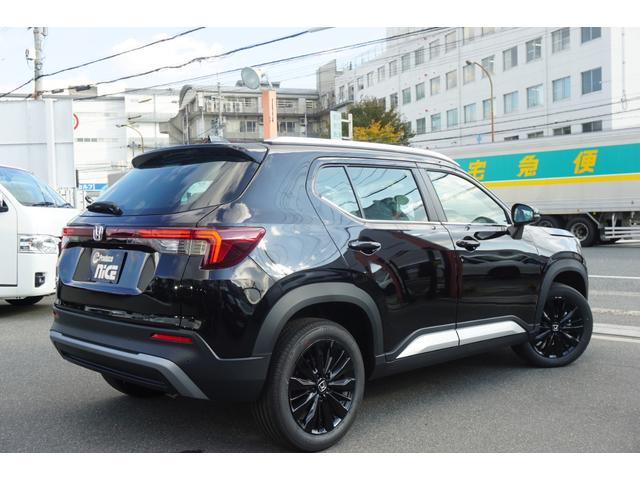 ＷＲ－Ｖ Ｚ＋　ブラックスタイル　登録済未使用車　特別仕様　ＬＥＤヘッドライト　レーダークルーズコントロール　ホンダセンシング　１７インチアルミホイール　本革巻ステアリングホイール　電動格納式リモコンドアミラー（7枚目）