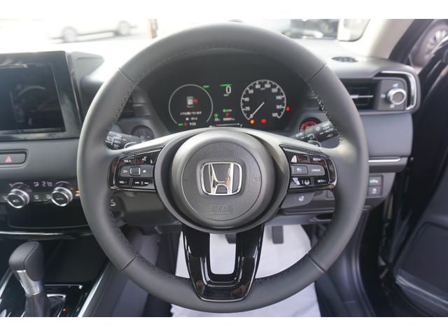 ヴェゼル ｅ：ＨＥＶ　Ｚ　登録済未使用　ホンダセンシング　パワーバックドア　ハーフレザーシート　バックカメラ　クルーズコントロール　ＬＥＤヘッドライト　ステアリングヒーター　シートヒーター　オートエアコン　禁煙車（23枚目）