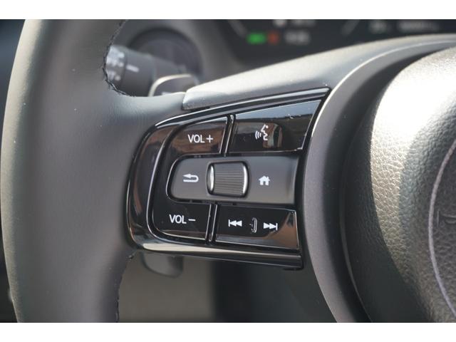 ヴェゼル ｅ：ＨＥＶ　Ｚ　登録済未使用　ホンダセンシング　パワーバックドア　ハーフレザーシート　バックカメラ　クルーズコントロール　ＬＥＤヘッドライト　ステアリングヒーター　シートヒーター　オートエアコン　禁煙車（24枚目）