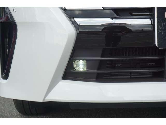 セレナ ｅ－パワー　ハイウェイスターＶ　登録済未使用車　両側パワースライドドア　レーダークルーズコントロール　ＬＥＤヘッドライト　ブラインドスポットモニター　電子パーキングブレーキ　ステアリングヒーター　衝突軽減ブレーキ（11枚目）