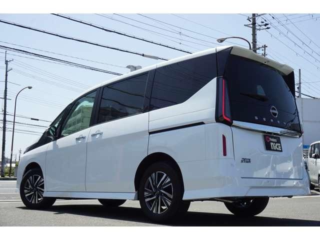 セレナ ｅ－パワー　ハイウェイスターＶ　登録済未使用車　両側パワースライドドア　レーダークルーズコントロール　ＬＥＤヘッドライト　ブラインドスポットモニター　電子パーキングブレーキ　ステアリングヒーター　衝突軽減ブレーキ（36枚目）