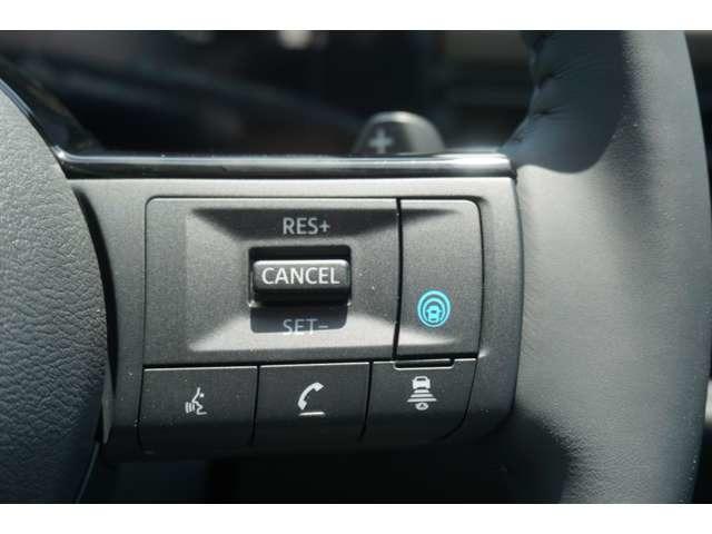 セレナ ｅ－パワー　ハイウェイスターＶ　登録済未使用車　両側パワースライドドア　レーダークルーズコントロール　ＬＥＤヘッドライト　ブラインドスポットモニター　電子パーキングブレーキ　ステアリングヒーター　衝突軽減ブレーキ（50枚目）