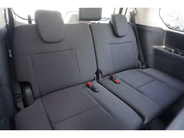 セレナ ｅ－パワー　ハイウェイスターＶ　登録済未使用車　両側パワースライドドア　レーダークルーズコントロール　ＬＥＤヘッドライト　ブラインドスポットモニター　電子パーキングブレーキ　ステアリングヒーター　衝突軽減ブレーキ（66枚目）