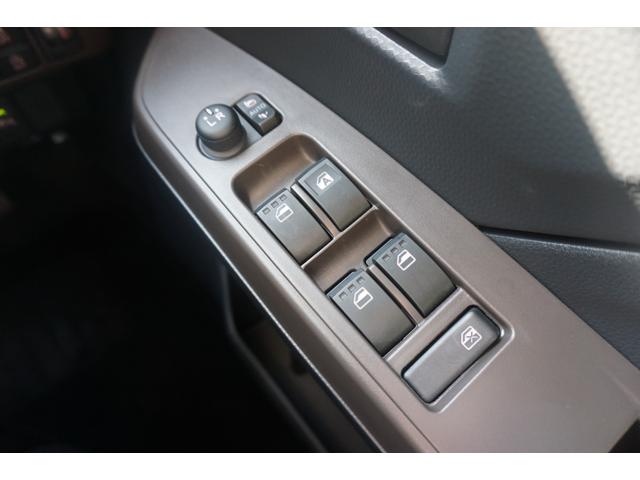 �h�A�̎{���Ŏ����i�[�A�����Ŏ����W�J�B�h�A�̎{���E�����ɘA�����ăh�A�~���[���i�[�E�W�J�B�������ԏ�ɒ��߂鎞�ɕ֗��ȋ@�\�ł��B