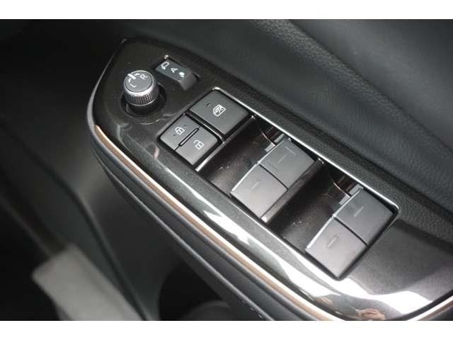 クラウンエステート Z 登録済未使用車 パノラマルーフ 12.3型ディスプレイオーデイオ トヨタチームメイト デジタルインナーミラー ヘッドアップディスプレイ パノラミックビューモニター ブラインドスポットモニター(28枚目)